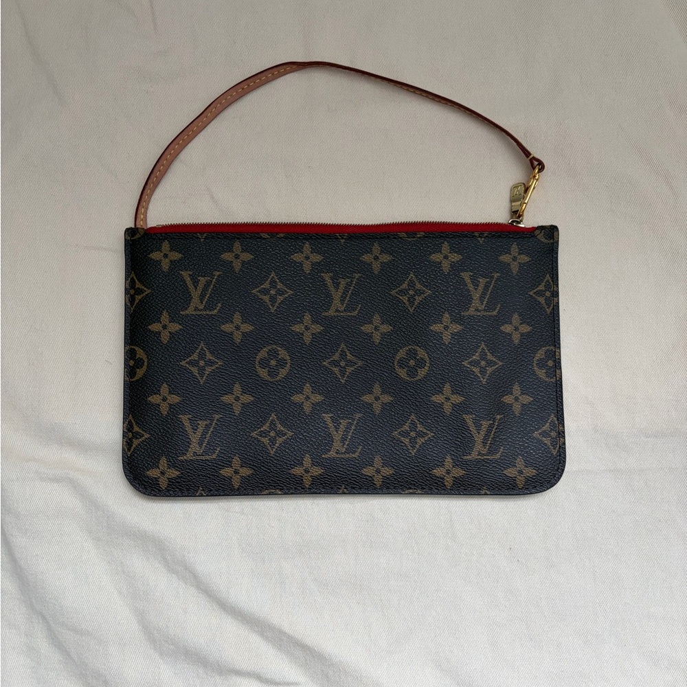 Louis Vuitton Neverfull Pouch